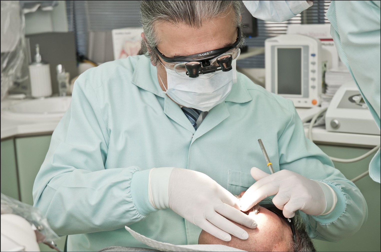perché dentisti Perché i dentisti in Croazia costano meno e come puoi risparmiare fino al 70% rispetto all