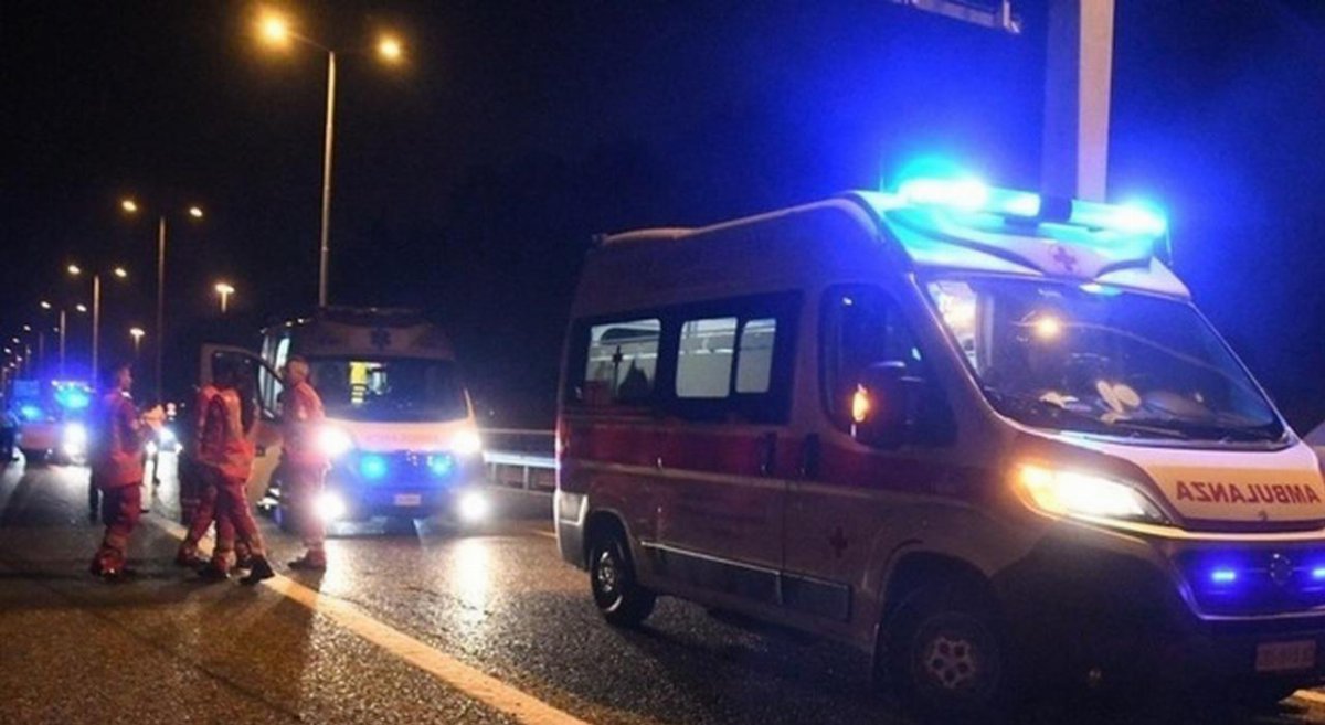 Milano, morto a 13 anni dopo una caduta dalla finestra: l Milano, morto a 13 anni dopo una caduta dalla finestra: l