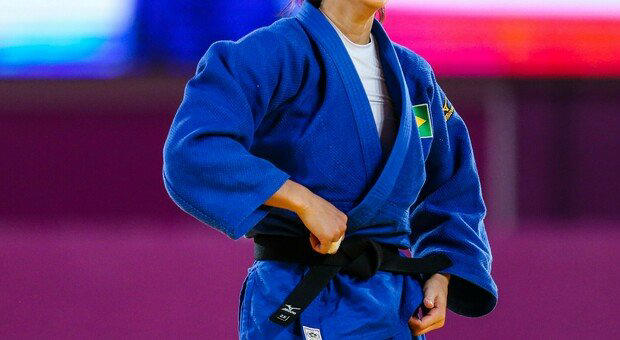 tenta violentarla tenta violentarla