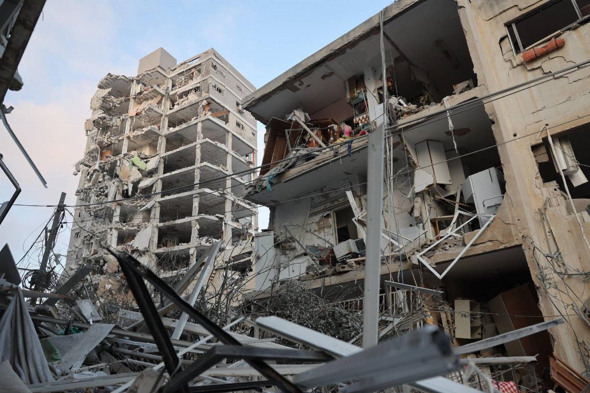 Israele-Iran: nuova notte di raid, missili su Tel Aviv e Gerusalemme. Trump avverte: Se attaccati, reagiremo