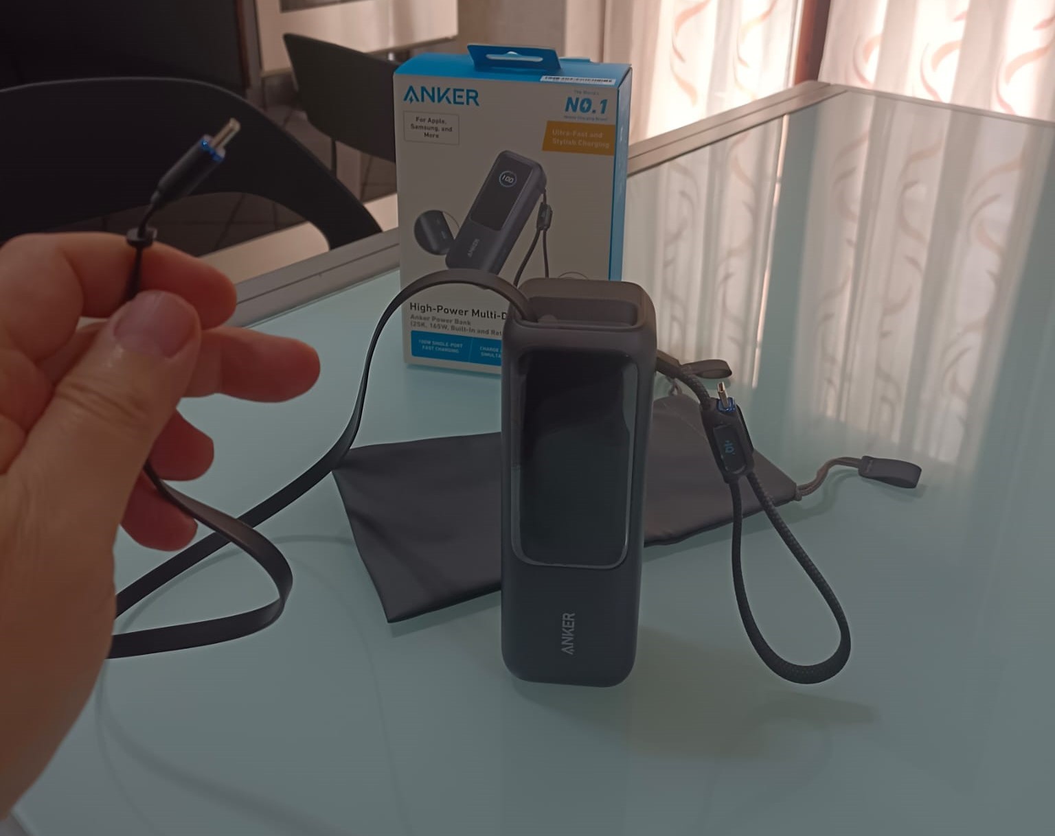Recensione Anker Power Bank 25000 mAh 165W: batteria portatile per laptop e ricarica multi-dispositivo