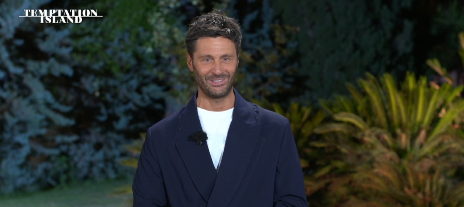 Temptation Island 2026, Filippo Bisciglia si commuove e ringrazia Maria De Filippi