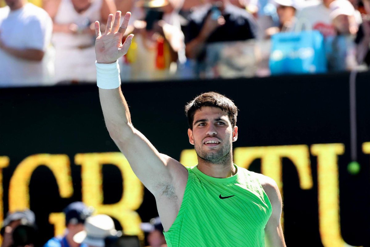 Alcaraz Zverev semifinale Australian Open: orario, precedenti e dove vederla Alcaraz Zverev semifinale Australian Open: orario, precedenti e dove vederla