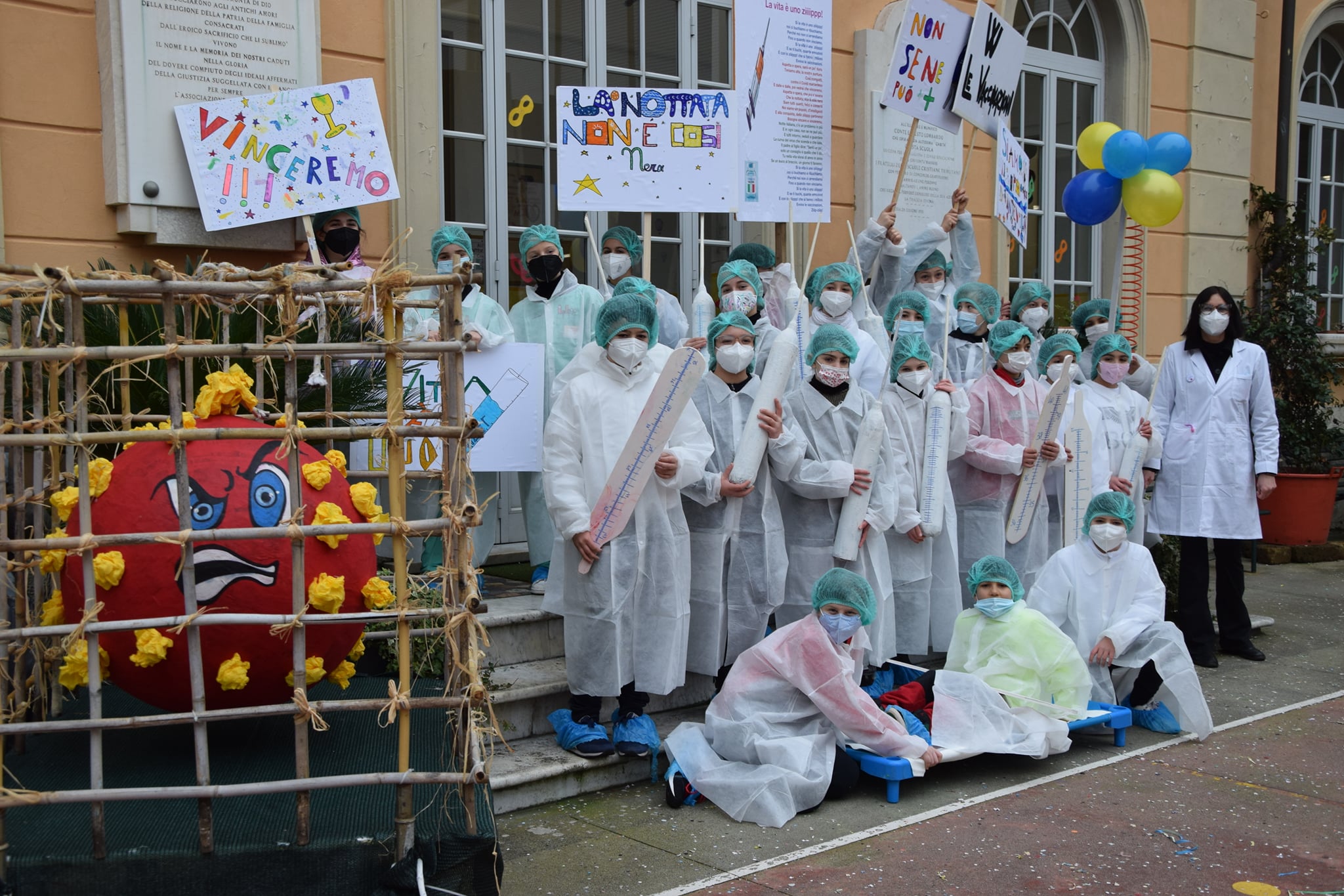 Grande festa dai “Fratelli” a Massa per il carnevale e le iniziative non …finiscono!