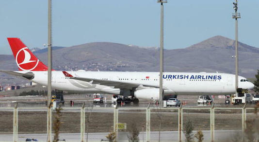 Tragica morte di un bambino di 11 anni a bordo di un volo Turkish Airlines da Istanbul a New York