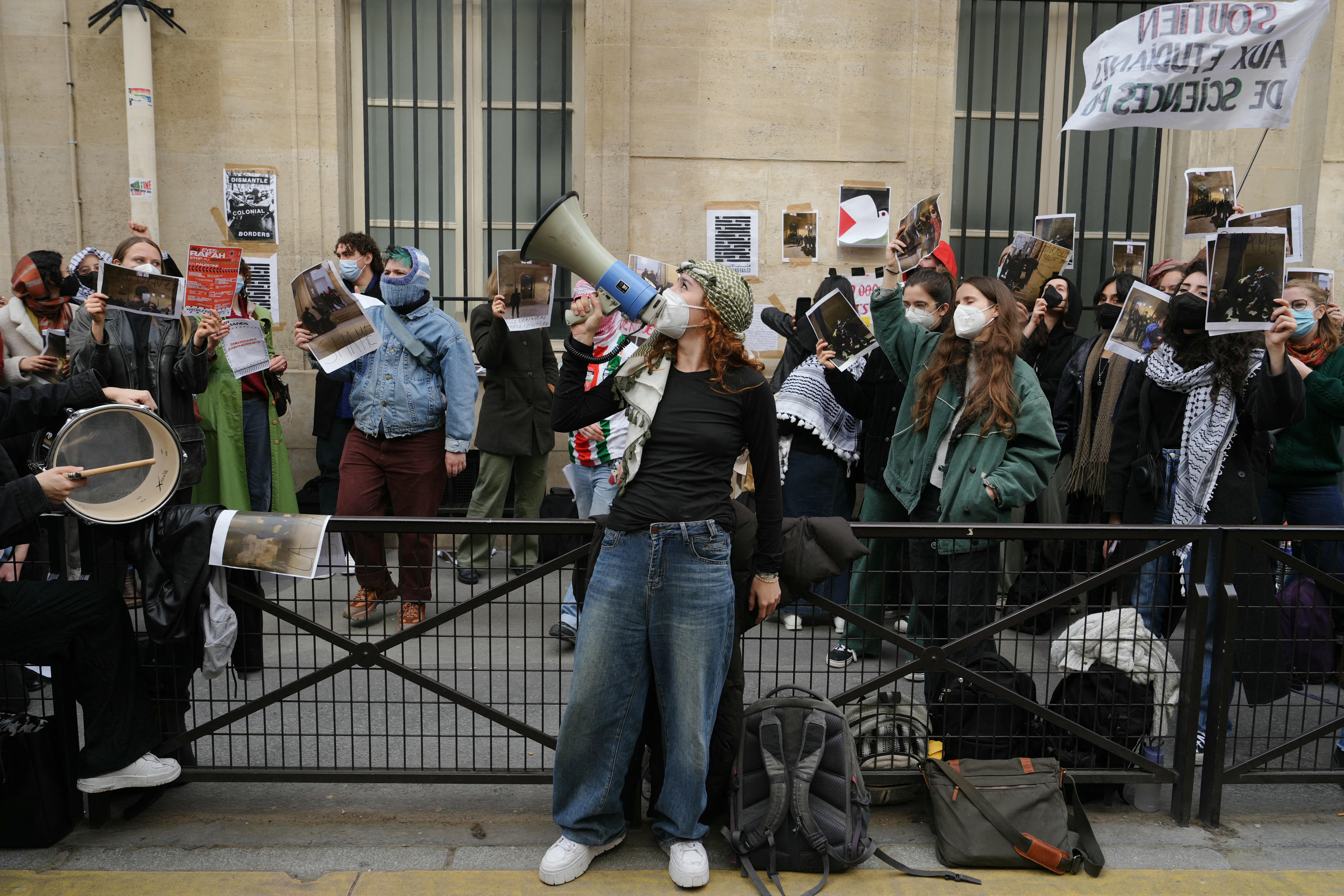 Internazionale | Dilagano proteste contro Israele nelle università - occupazioni anche in Francia