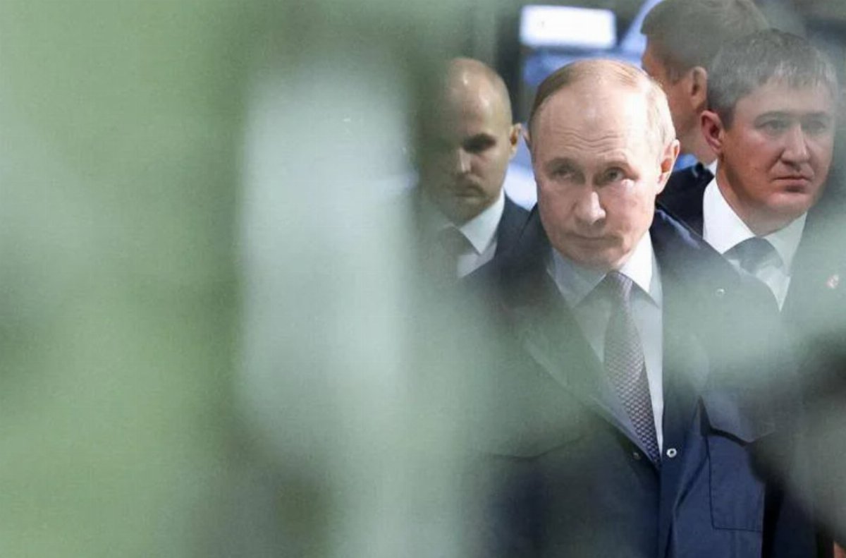 Sventato complotto per eliminare un oppositore di Putin rifugiato in Francia