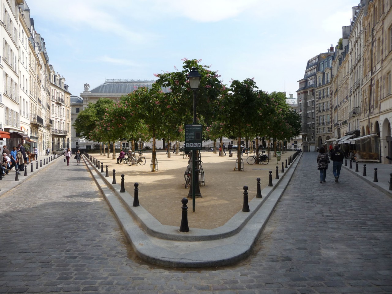 Place Dauphine : La piazza dalla una curiosa forma triangolare | Curiosità