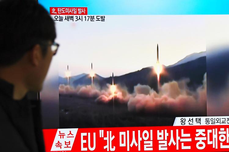 La Corea del Nord ha lanciato due missili in mare