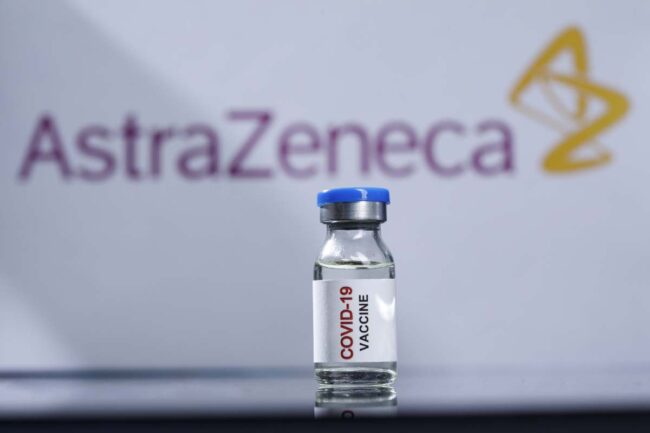 Vaccino AstraZeneca : il rapporto sulle trombosi