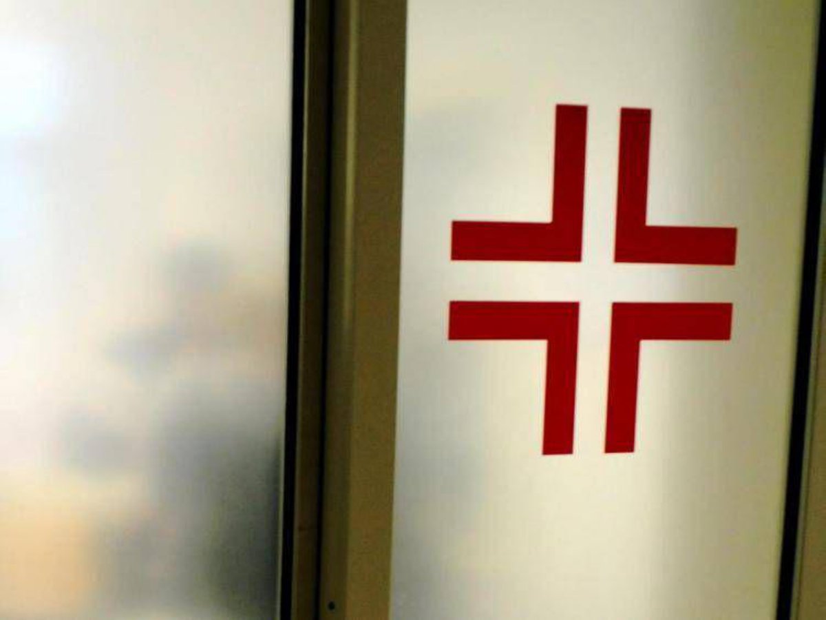 Bambino di 8 mesi gravemente ustionato dall