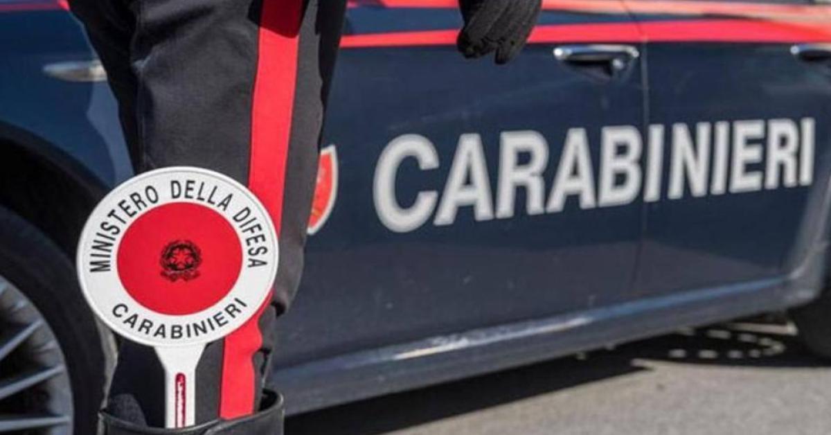 Arrestato 16enne per rapina a bar Torre del Greco: le impronte digitali lo incastrano