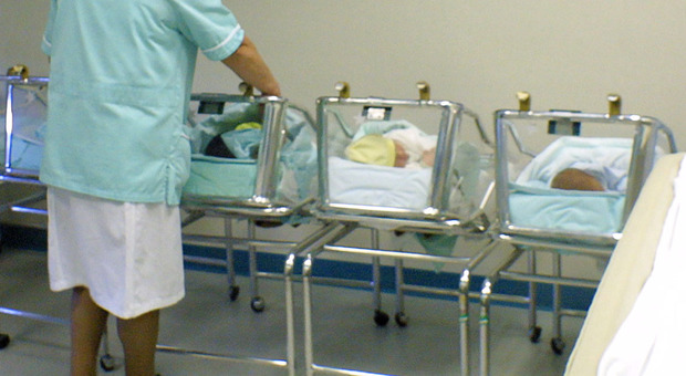 Bimba con Coronavirus abbandonata in ospedale Bimba con Coronavirus abbandonata in ospedale