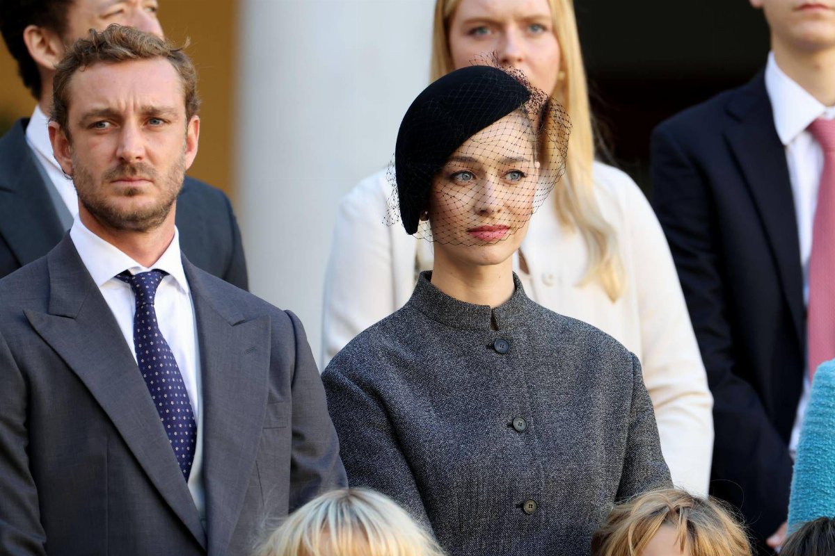 Beatrice Borromeo e Pierre Casiraghi accolgono la terza figlia: è nata Bianca Carolina Marta