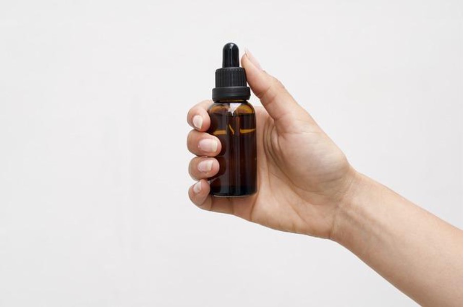 Cannabis light: questi, gli usi e i benefici nella vita quotidiana