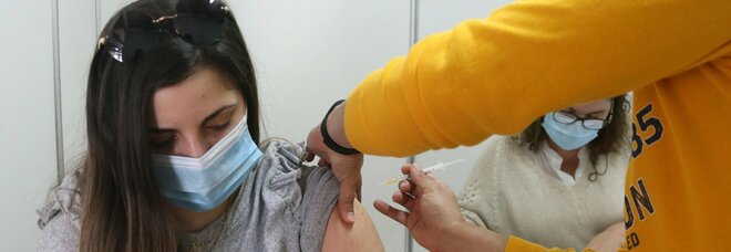 Vaccino : 15 infermieri rifiutano e poi risultano positivi al Covid