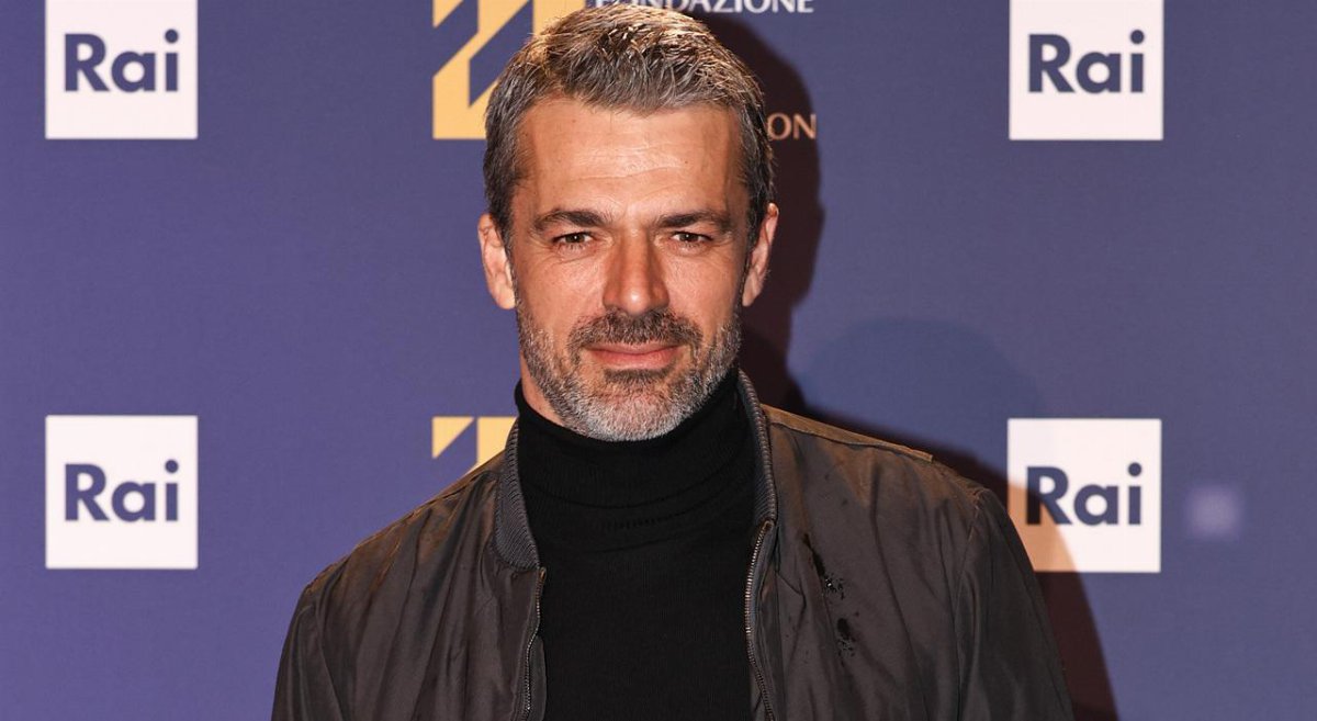 Luca Argentero pilota in Motorvalley su Netflix, senza dire addio a Doc