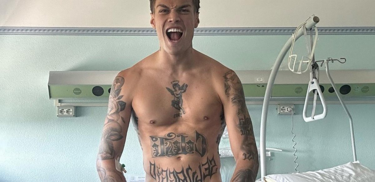 Blanco in ospedale, foto nudo e frase enigmatica: il gesto di Emma Marrone