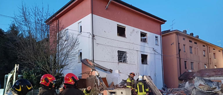 Esplosione a Rovereto di Novi, Modena: Casa Crollata, Feriti e Evacuazioni