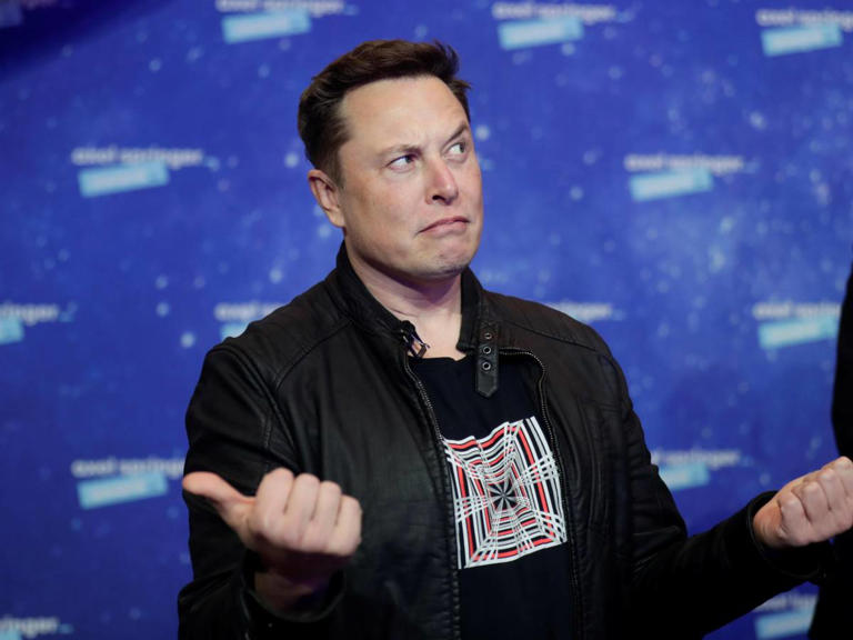 Elon Musk Minaccia Azione Legale Contro l