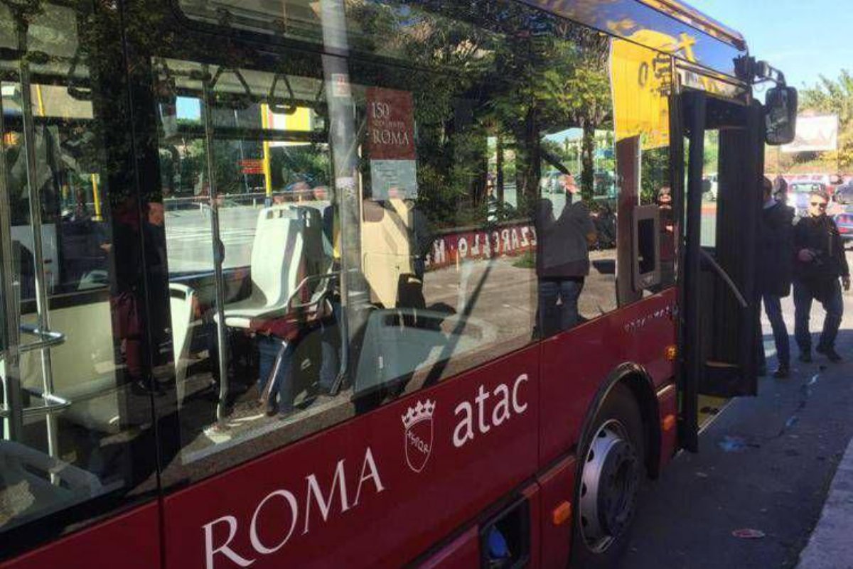 Sciopero mezzi pubblici a Roma il 10 ottobre: disagi previsti per bus, metro e tram Atac Sciopero mezzi pubblici a Roma il 10 ottobre: disagi previsti per bus, metro e tram Atac
