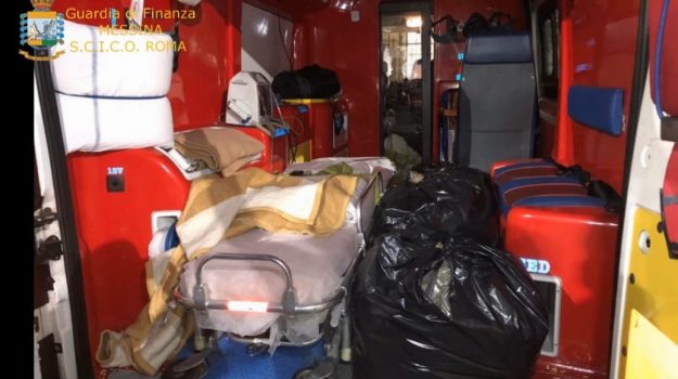 Droga con ambulanze a Messina : 8 arresti