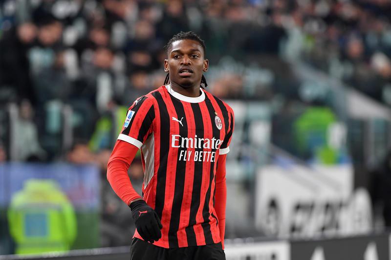 milan girona milan girona