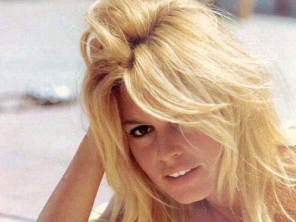 Morta Brigitte Bardot, icona del cinema e simbolo degli anni Morta Brigitte Bardot, icona del cinema e simbolo degli anni