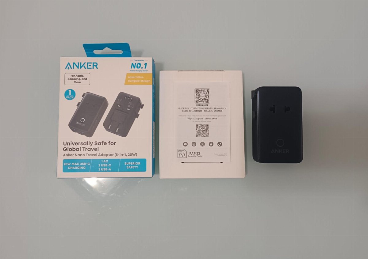 Recensione Anker Nano adattatore universale da viaggio con 5 porte USB e presa AC