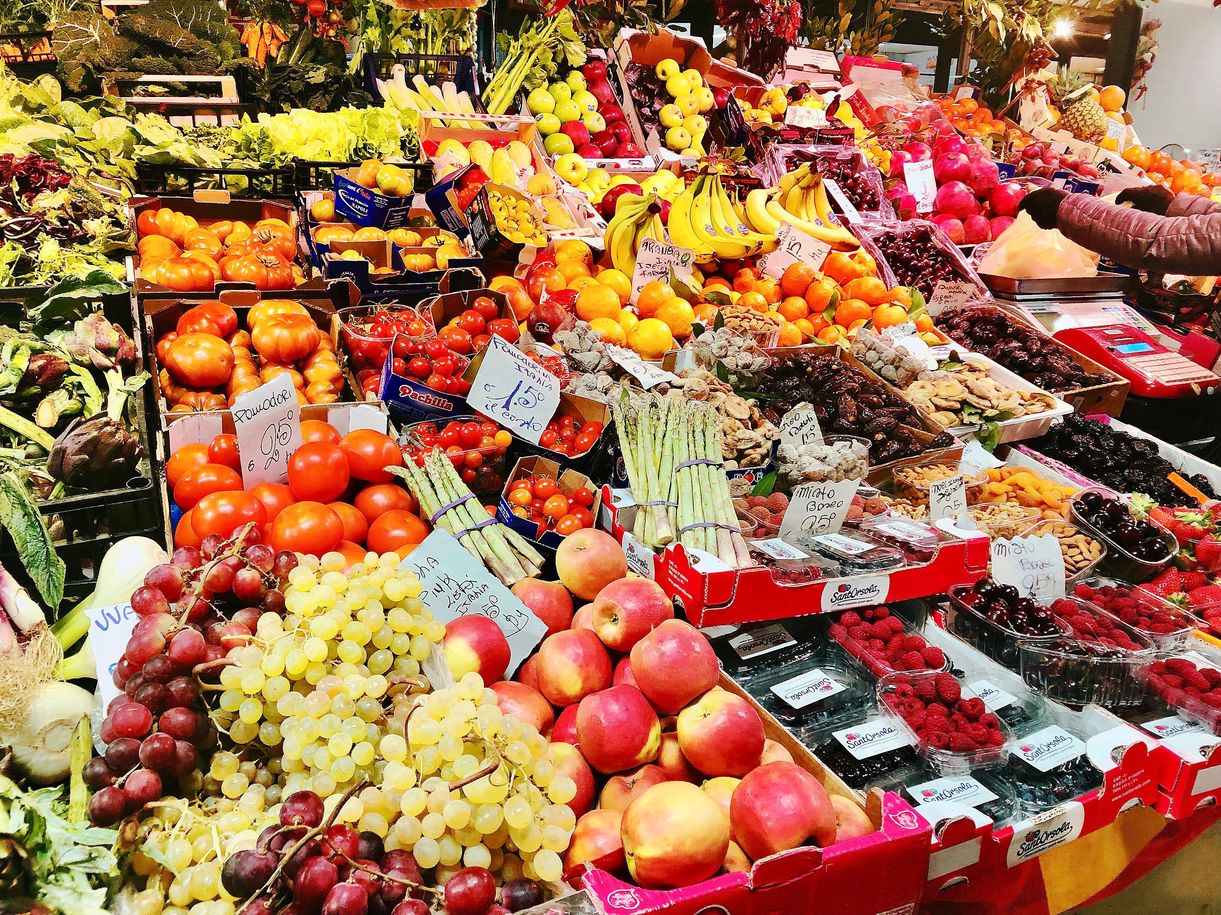 Cresce lo spreco di cibo nel mondo: le possibili soluzioni di contrasto