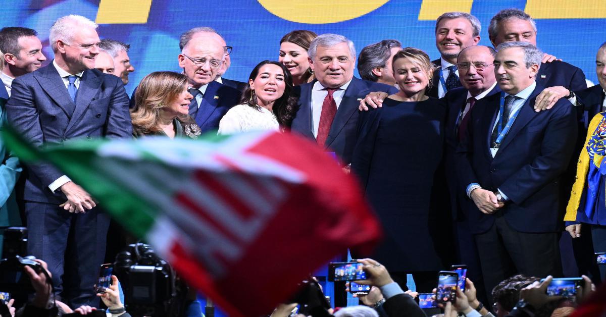 Forza Italia, il Congresso incorona Tajani: Tutti al lavoro per la vittoria