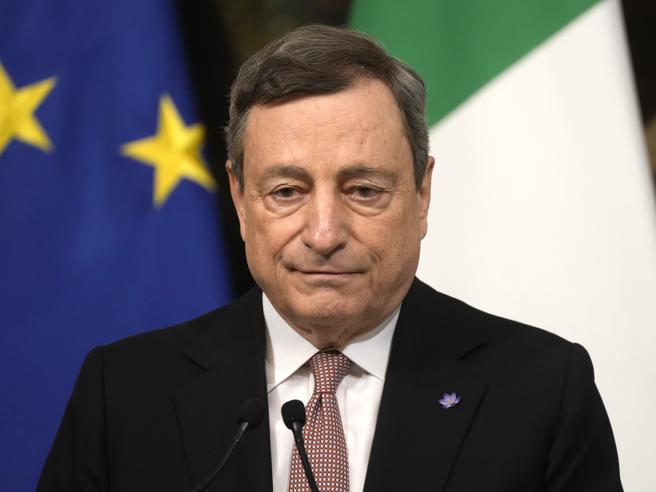 Premier Mario Draghi : Presidente mi dimetto