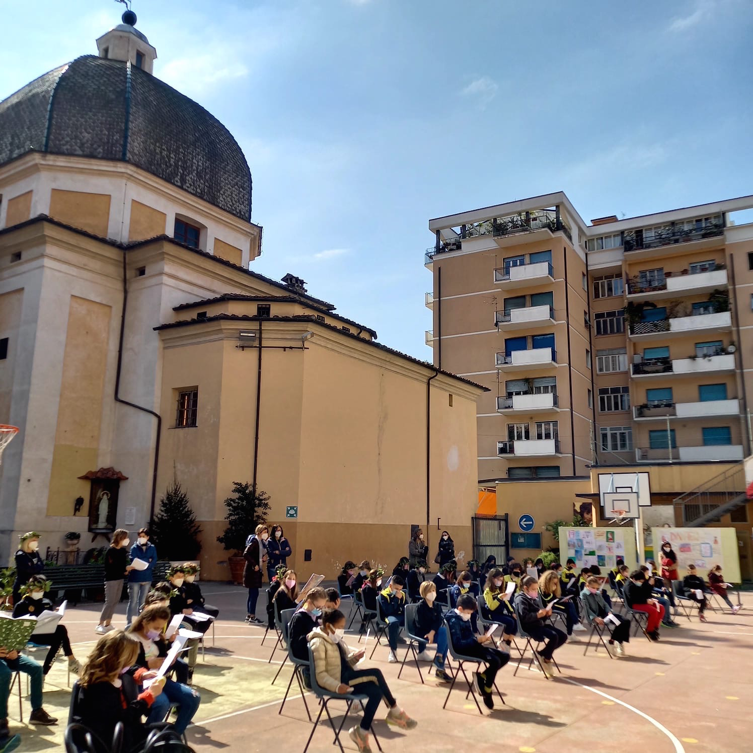 Grande festa in onore di Dante Alighieri dai Fratelli delle Scuole Cristiane di Massa