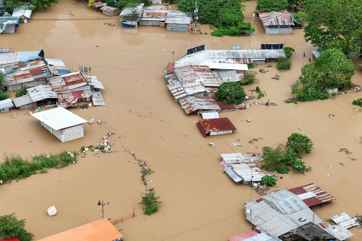 Super tifone Fung-wong, evacuate oltre 1,4 milioni di persone nelle Filippine