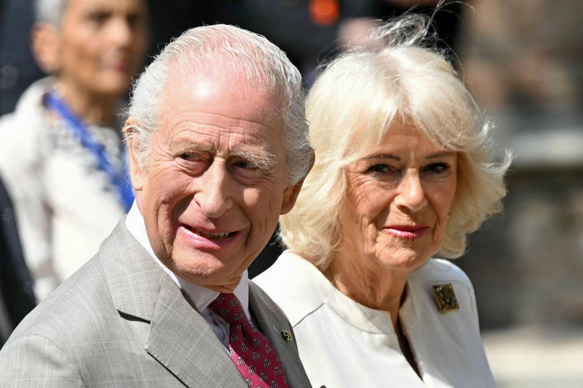 Carlo e Camilla in Vaticano: storica preghiera con il Papa dopo 500 anni