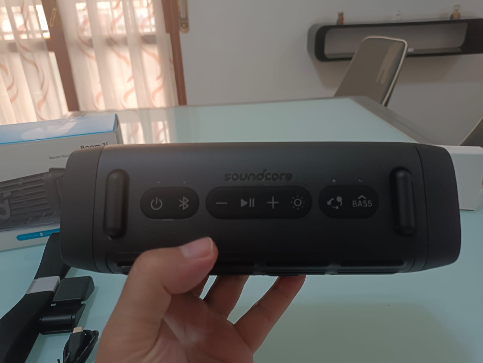 recensione soundcore Recensione Soundcore Boom 3i di Anker: lo speaker Bluetooth impermeabile con bassi potenti e funzioni smart per l