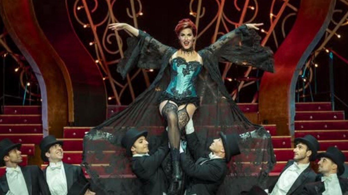 Diana Del Bufalo lascia Moulin Rouge: stop al ruolo di Satine dopo due mesi Diana Del Bufalo lascia Moulin Rouge: stop al ruolo di Satine dopo due mesi