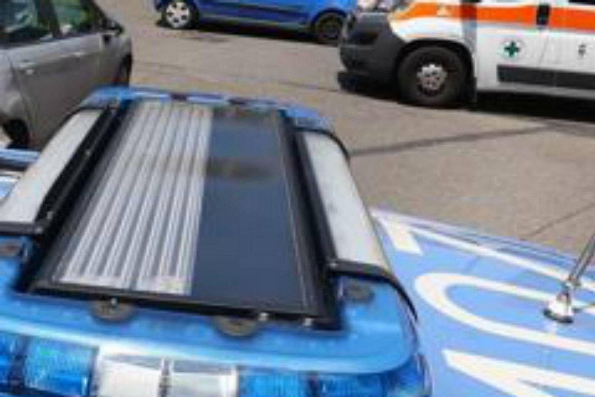 Ravenna, 14enne aggredisce i genitori nel sonno con un taglierino: arrestato per tentato omicidio