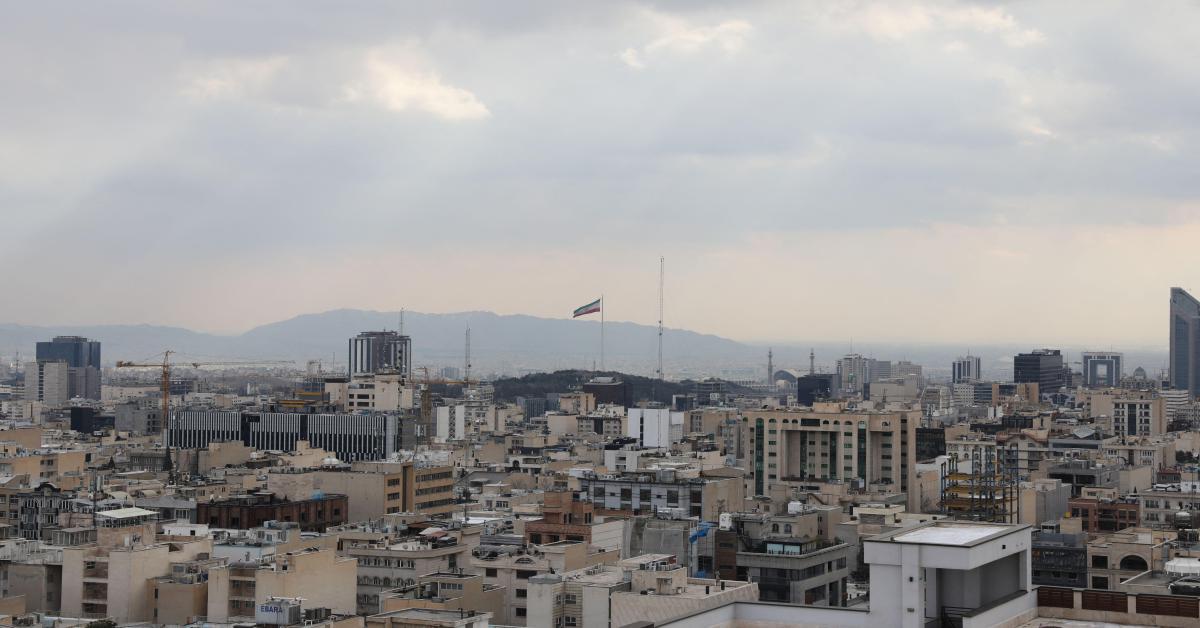 Iran - poteri al vice presidente ed elezioni entro 50 giorni: lo scenario