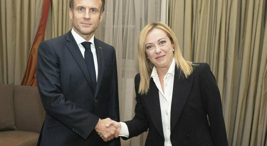 Incontro tra Giorgia Meloni ed Emmanuel Macron sull