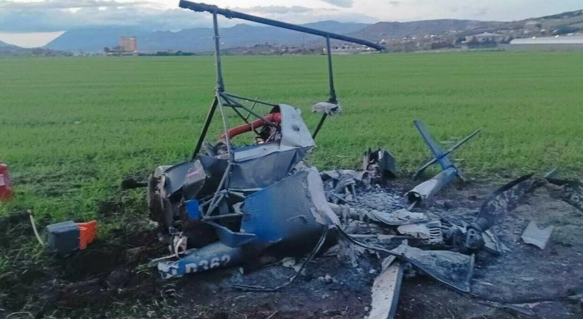 Elicottero ultraleggero precipita a Benevento: un morto e un ferito grave Elicottero ultraleggero precipita a Benevento: un morto e un ferito grave