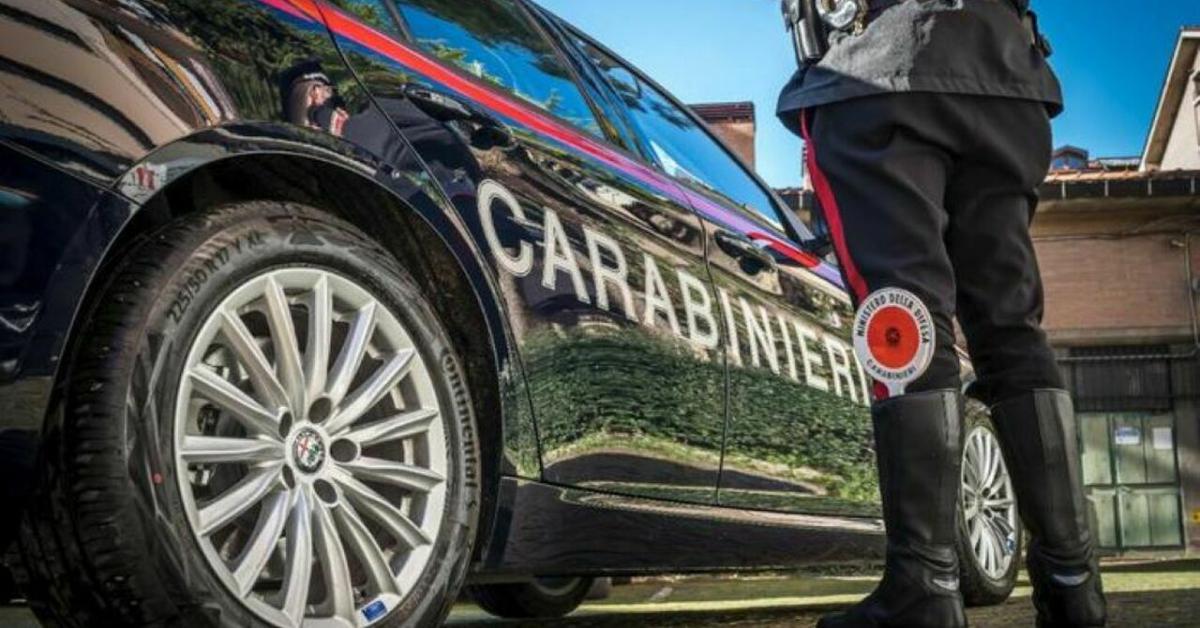 Cesena: marito in fuga dopo aver mutilato e colpito la moglie con un martello