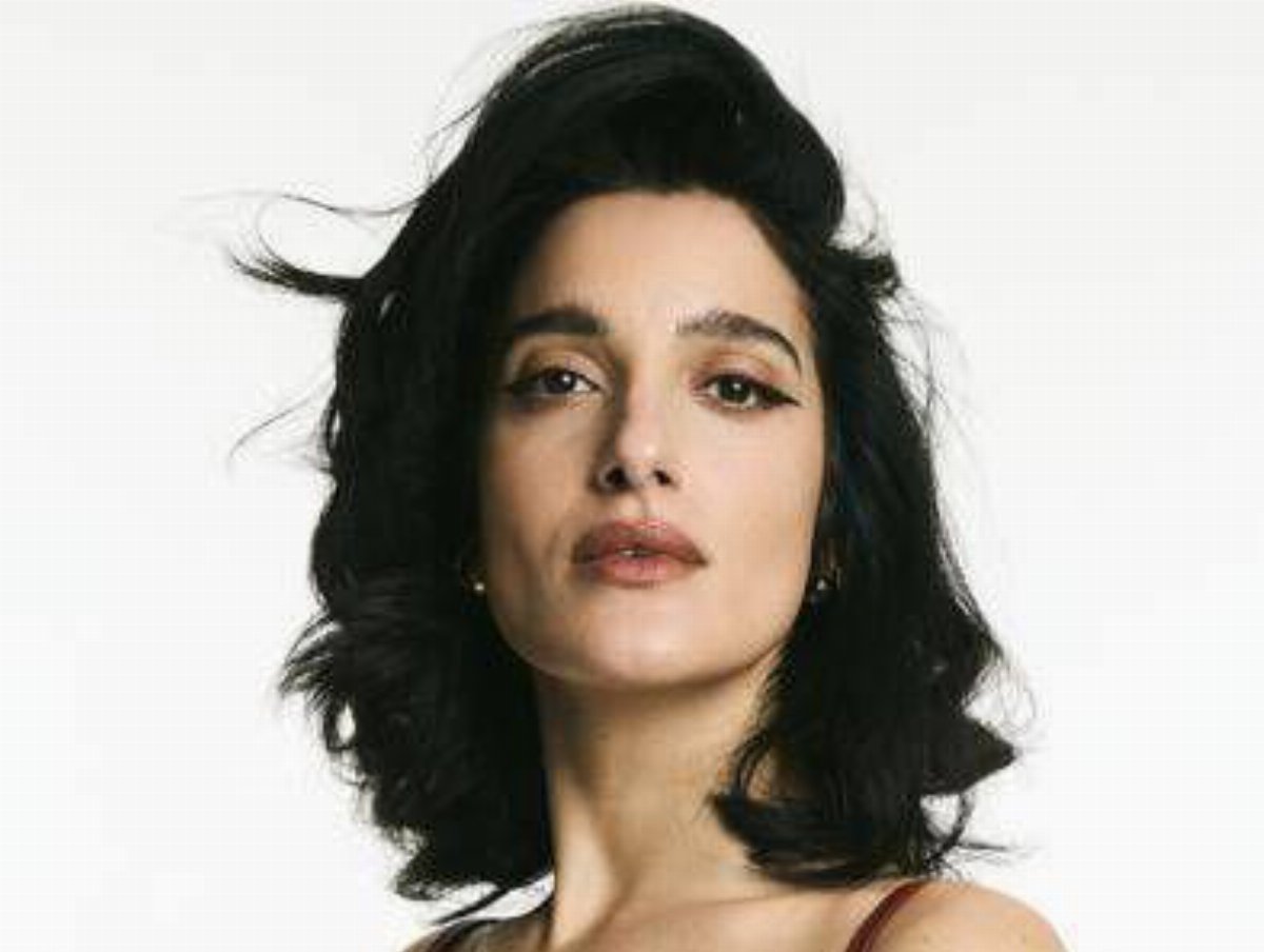 Sanremo 2026, Levante torna con una ballata e dice no all Sanremo 2026, Levante torna con una ballata e dice no all