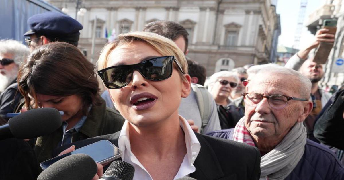 Francesca Pascale alla Leopolda: Renzi erede di Berlusconi? Non so, ma unico leader in campo