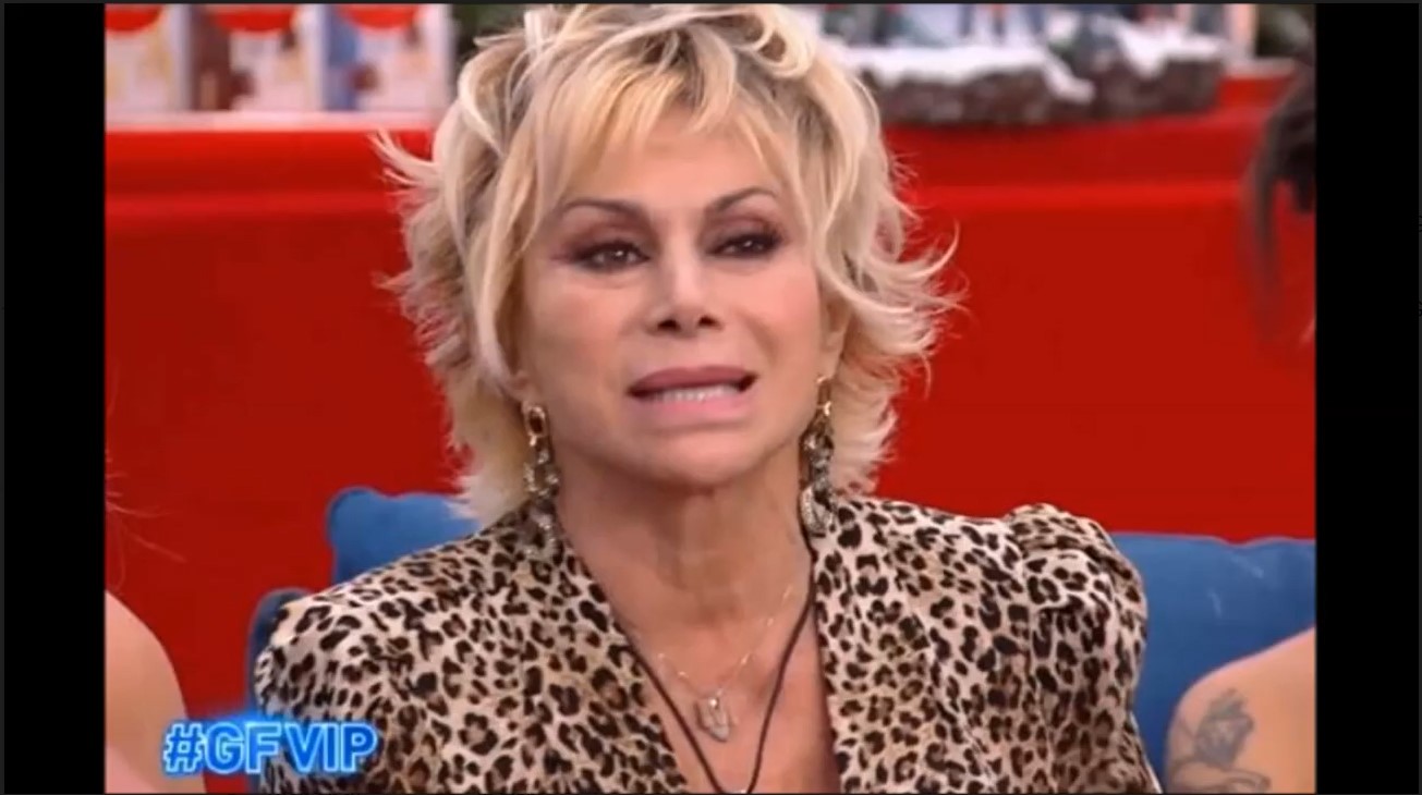 CARMEN RUSSO GFVIP : CON KATIA OGNUNO HA LE SUE COLPE MA IL SALUTO NON SI NEGA