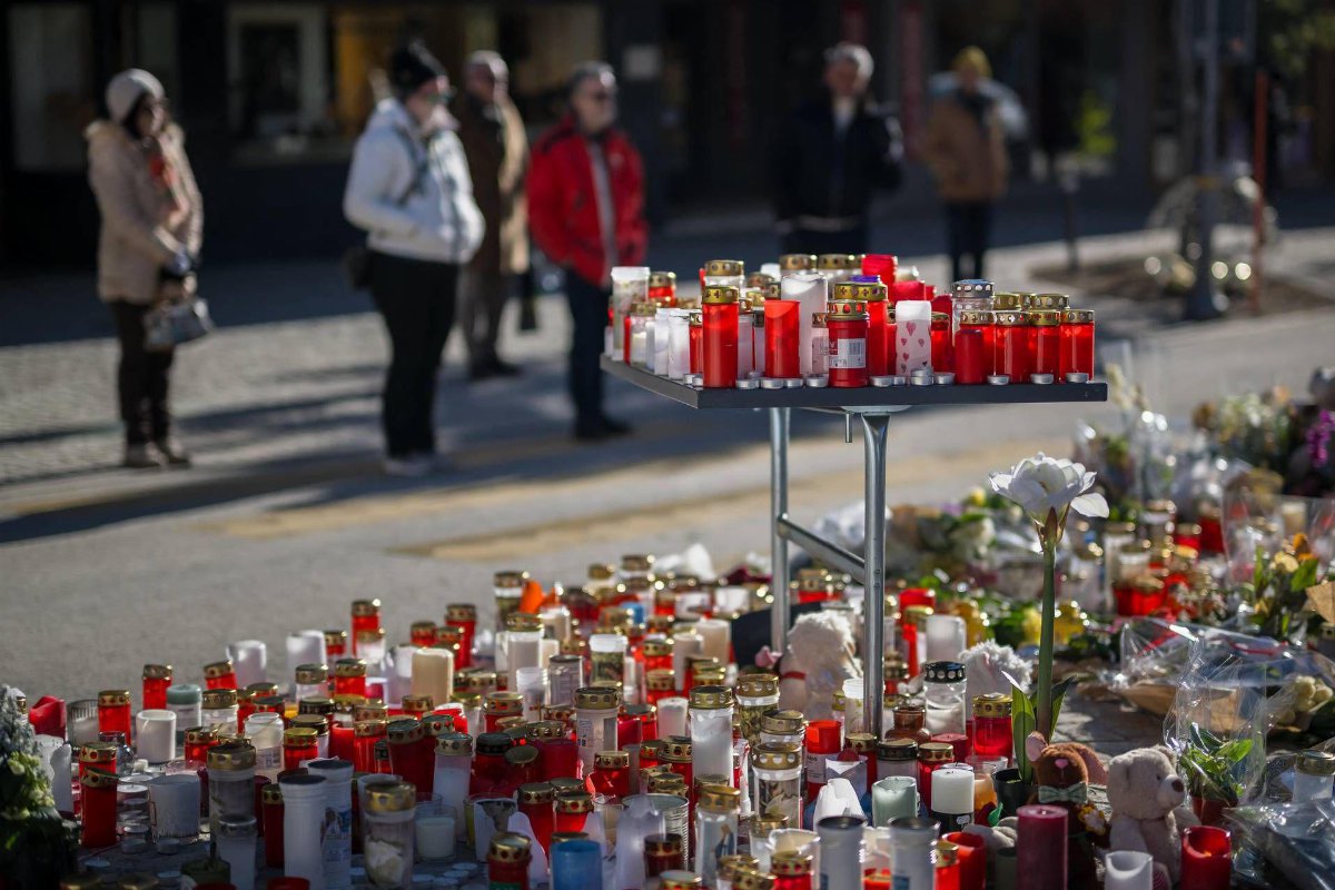 Crans-Montana, giornalisti italiani aggrediti: inviata Rai bagnata con acqua gelida