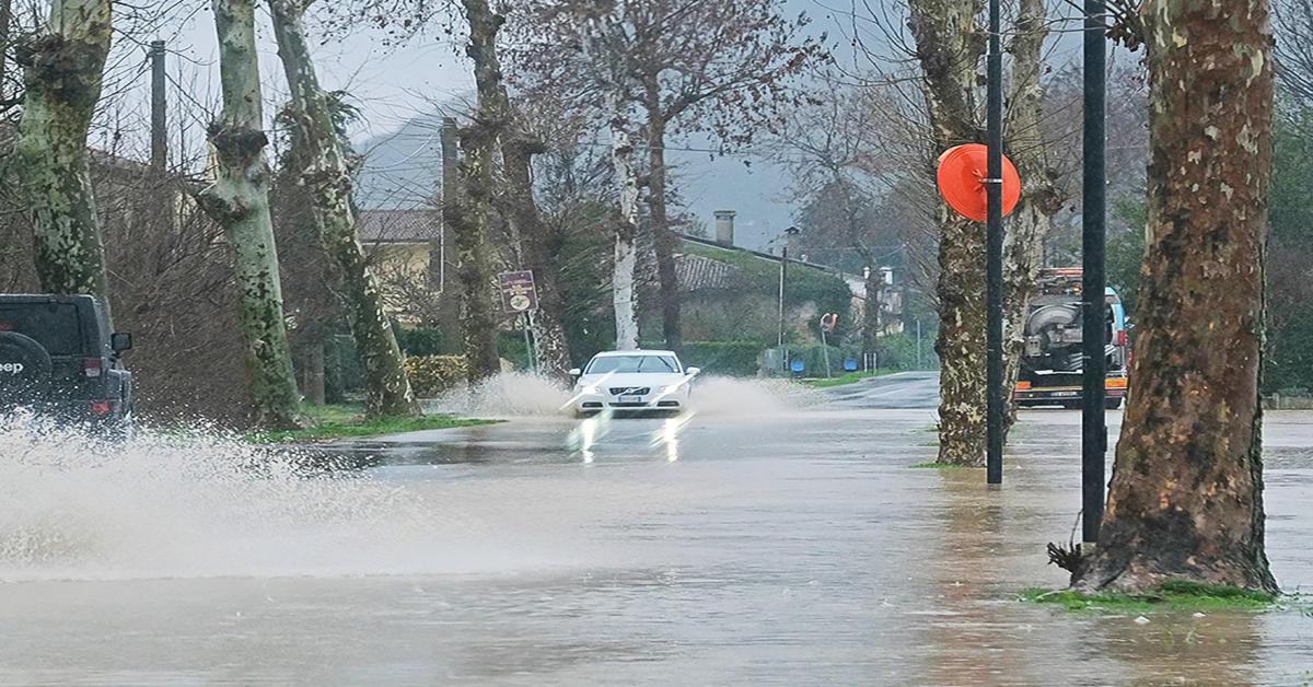 Nuova allerta rossa in Veneto e Lombardia: rischio nubifragi - Fiumi osservati speciali