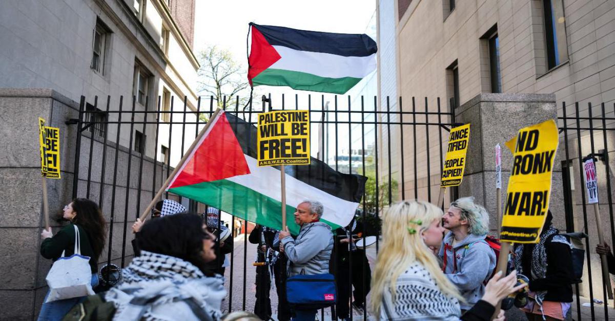 Biden e sindaco New York condannano proteste antisemite alla Columbia University