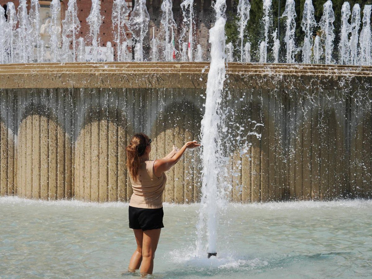Meteo, ondata di calore in aumento: allerta arancione oggi in 7 città italiane Meteo, ondata di calore in aumento: allerta arancione oggi in 7 città italiane