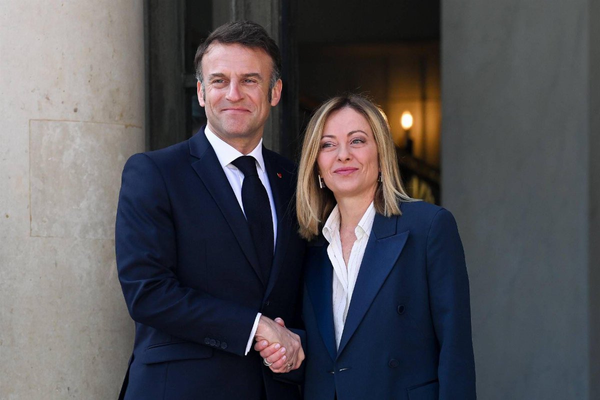 Incontro Meloni-Macron, asse Roma-Parigi verso il disgelo tra sfide globali e timori per Trump